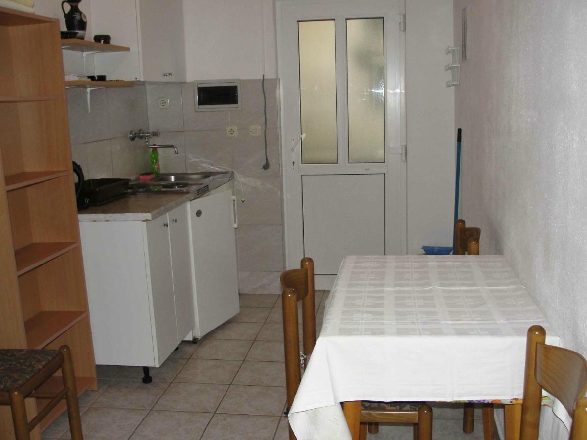 Apartments Pinija Supetar Eksteriør billede